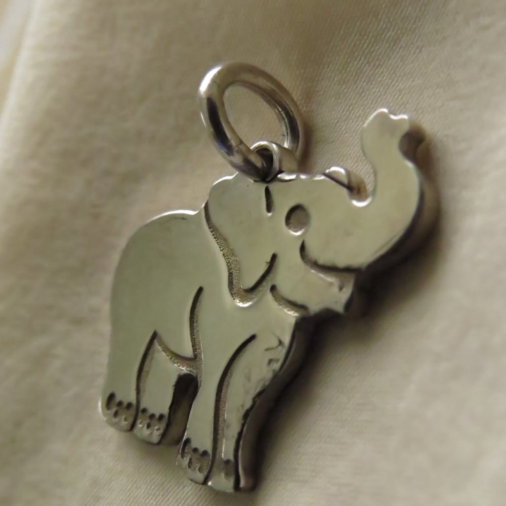 Tiffany elephant